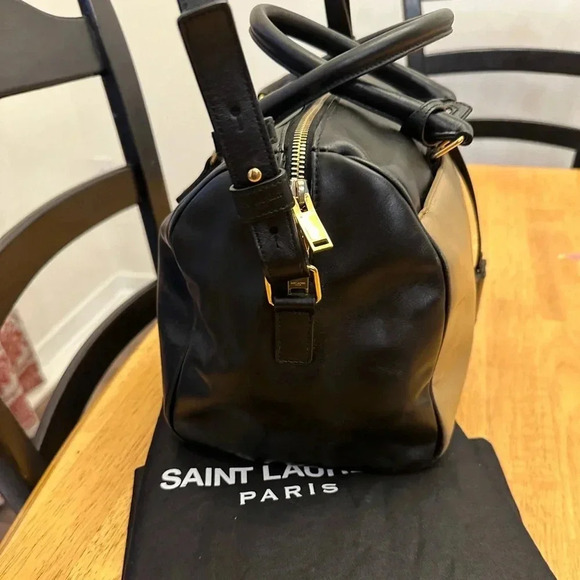 Yves Saint Laurent Classic Duffle 6 Handbag 2Way Color Block calfskin Leather - Picture 5 of 15